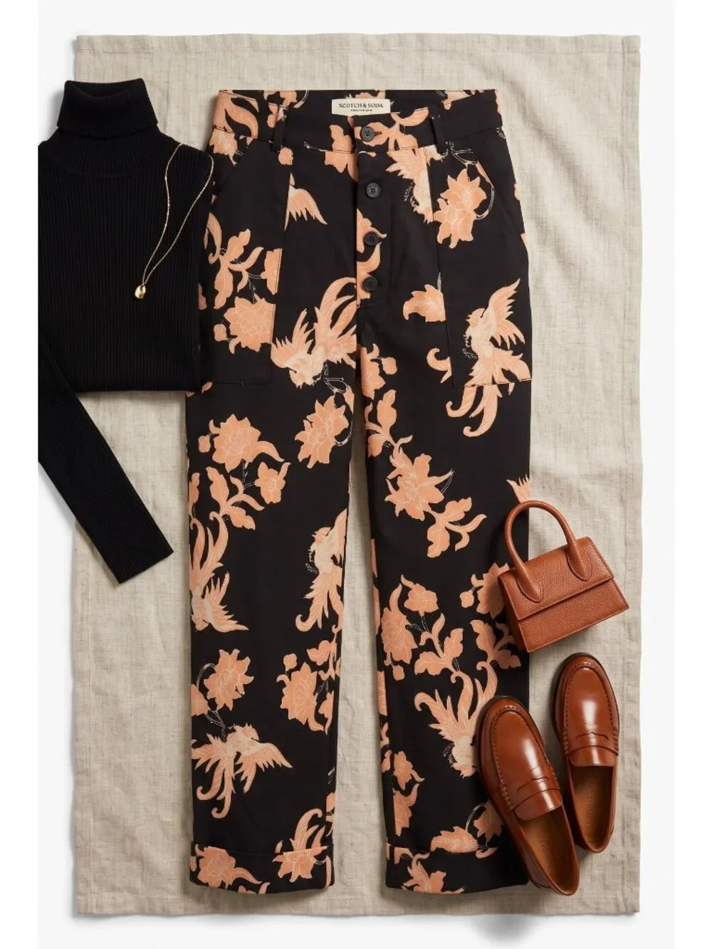 Scotch & Soda Maison Scotch Womens Floral Cargo Capri Pants Black Peach M EUC